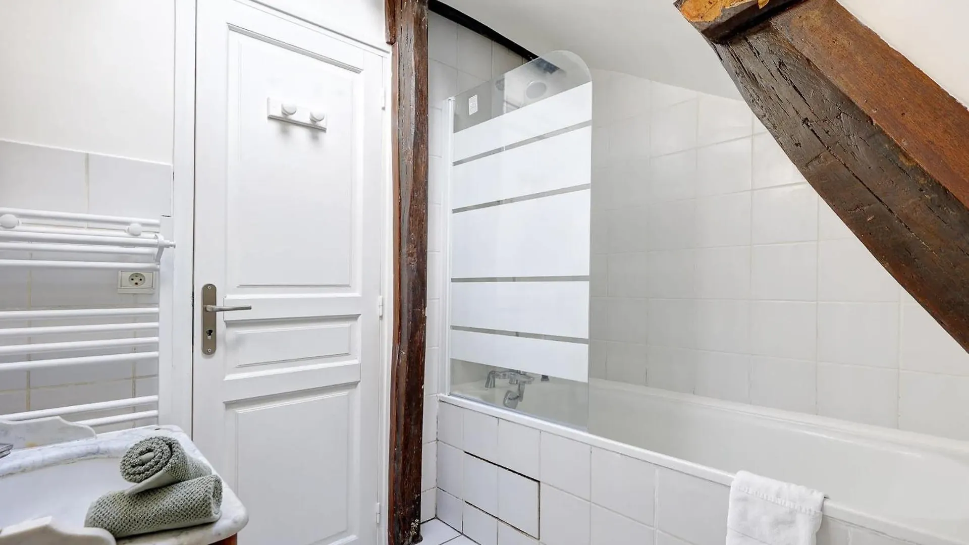 Apartment Bnbnova - 1Br - Pantheon & Notre-Dame - Latin Quarter Paris France